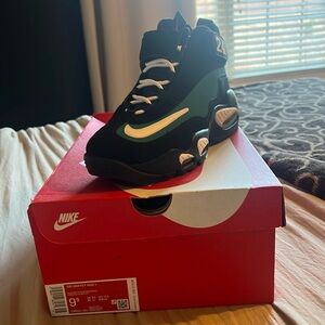 Air Griffey Max 1 Size 9.5 Black Multi Color Fresh Water